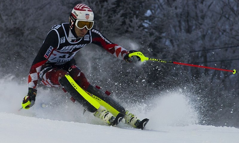 Hirscher u vodstvu nakon prve vožnje slaloma, Vidović ušao u drugu vožnju