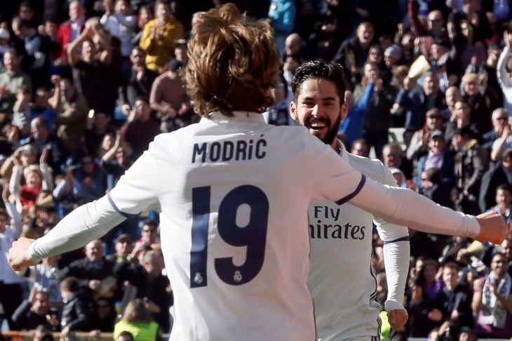 VIDEO: Real s pola snage demolirao Granadu, asistencija Modrića