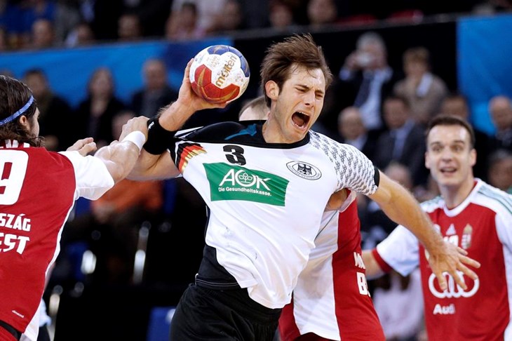 FANATIK: Navijači oduševili Nijemce u Berlinu