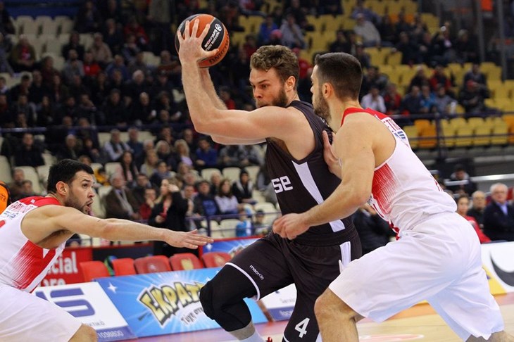 Šokantni porazi Bamberga i Ulma, Bayern razbio Albu