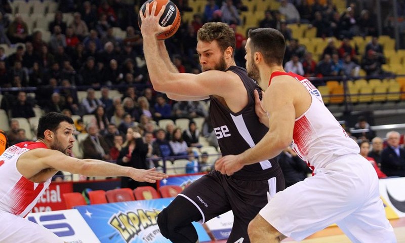 VIDEO: Težak poraz Barcelone doma od Baskonije, Simon odličan u porazu u Madridu