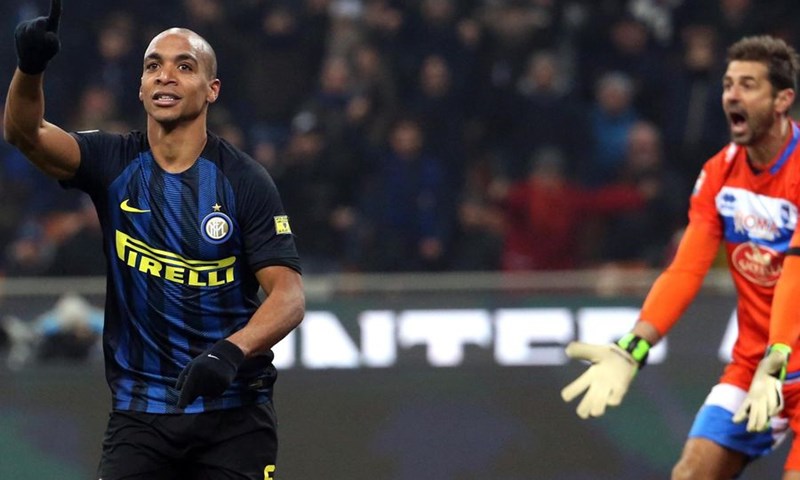 VIDEO: Perišić i Brozović asistenti u laganoj pobjedi Intera, Chievo šokirao Lazio usred Rima