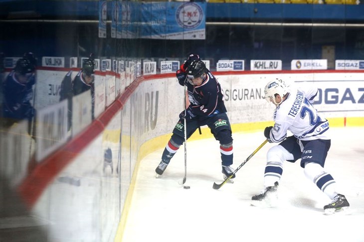 Desetkovani Medvjedi glatko poraženi na Dwyerovom oproštaju od Ledene