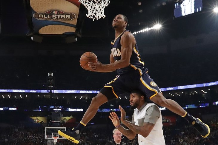 VIDEO: Robinson III. pobijedio u zakucavanjima, Eric Gordon najbolji tricaš, Porzingis najvještiji