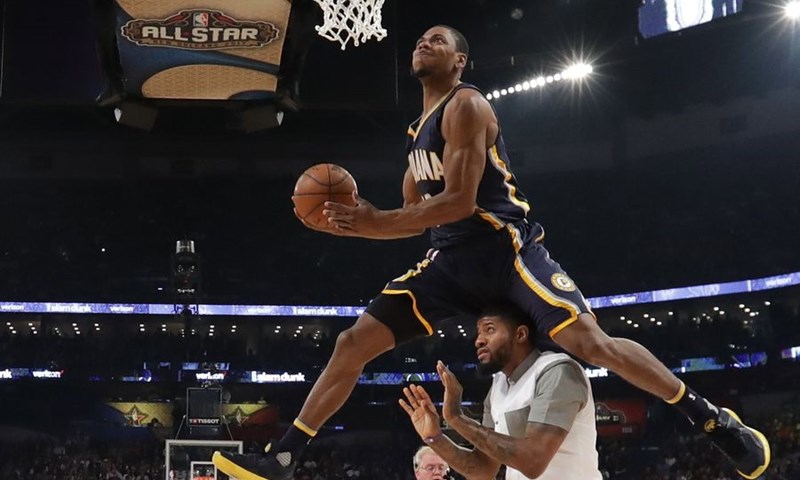VIDEO: Robinson III. pobijedio u zakucavanjima, Eric Gordon najbolji tricaš, Porzingis najvještiji
