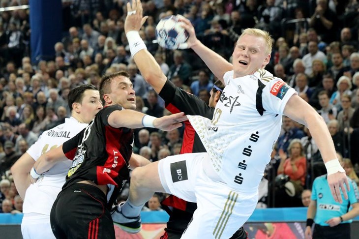 Pobjede Flensburga i Kiela, Duvnjakova tri pogotka