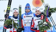 Sergej Ustjugov i Marit Bjoergen do zlata u skiatlonu