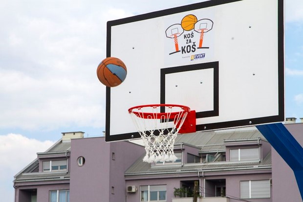 Nacionalni projekt Koš za koš obnavlja igralište u Slavonskom Brodu