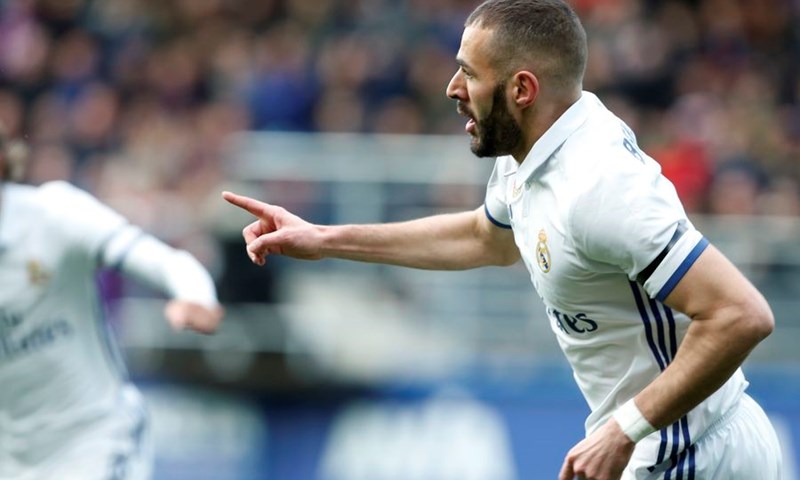 VIDEO: Real Madrid u završnici slomio Alaves na Santiago Bernabeuu