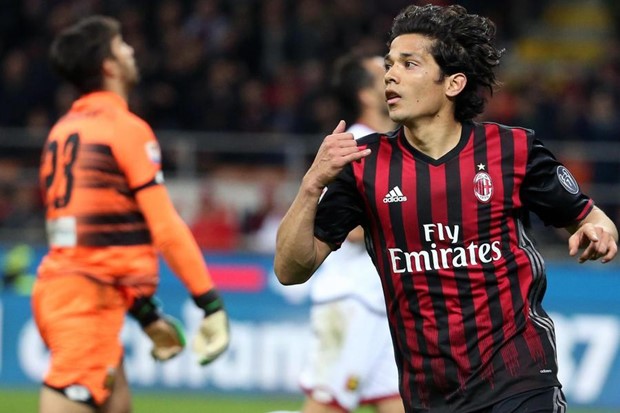 VIDEO: Milan svladao slabašnu Genou i zadržao priključak za Interom