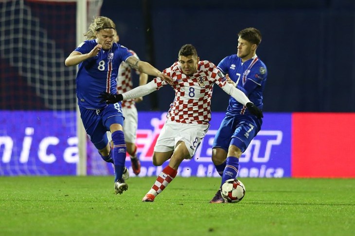 Opasni Afrikanci, kandidat za titulu i dobro poznati Island