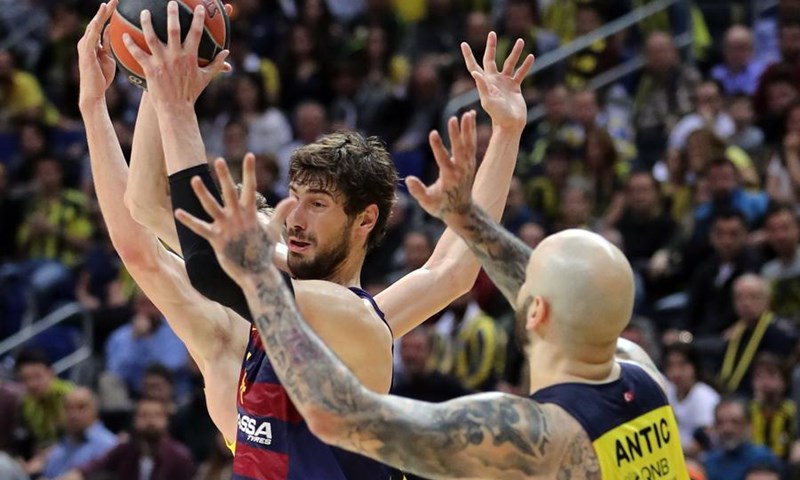 Tomić dvoznamenkast u visokoj pobjedi Barcelone, Real u završnici slomio otpor Estudiantesa