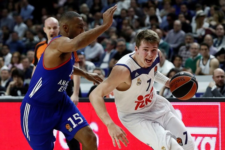 Jaycee Carroll potopio Perasovićev Anadolu Efes, Uniks potpuno razbio Milano