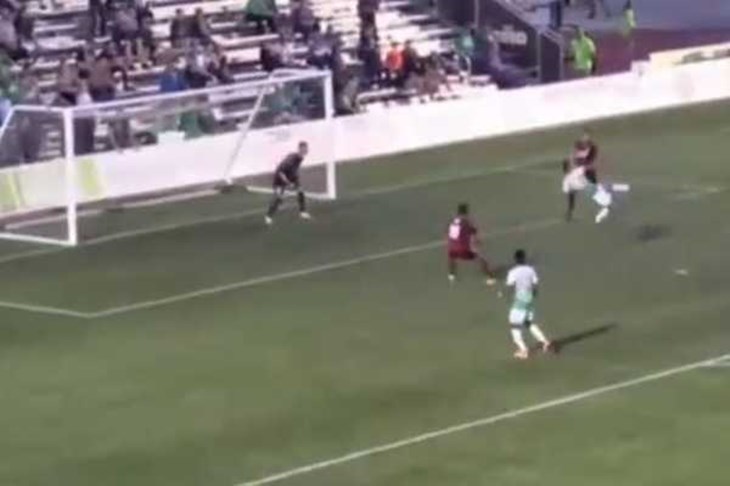 FANATIK: Izvođenje auta i sjajne škarice za povijest