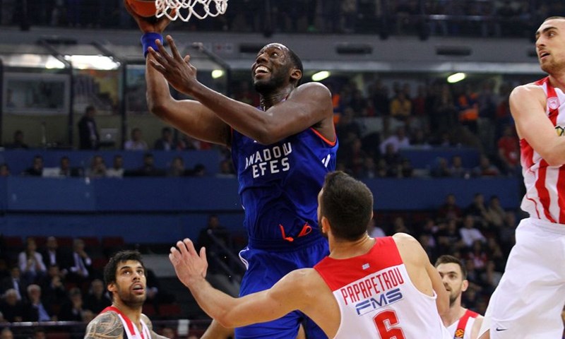 VIDEO: Olympiakos potpuno nadigrao Perasovićev Efes, skroman učinak Žižića u porazu Darušafake