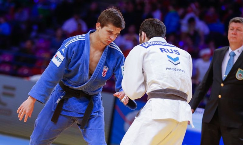 Azinović upisao jedinu pobjedu prvog dana Europskog prvenstva
