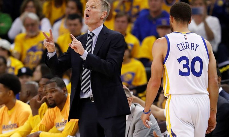 Steve Kerr nazočio treningu Warriorsa, Curry: "Lijepo ga je ponovno vidjeti"