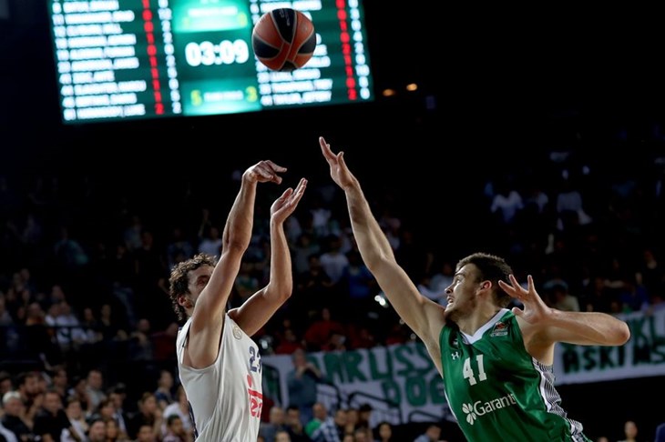 VIDEO: Real riješio pitanje prolaska, Olympiakos izborio majstoricu u Pireju