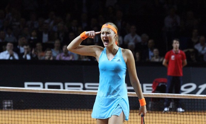 Kraj za Šarapovu i Halep, njemačko-francusko finale u Stuttgartu