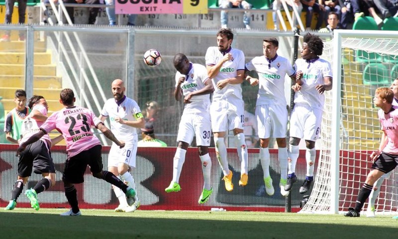 VIDEO: Milan uzeo tek bod kod Crotonea, Fiorentina pala u Palermu