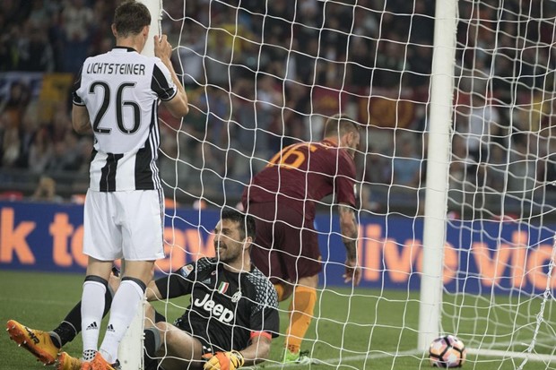 VIDEO: Preokret Rome za pobjedu protiv Juventusa, odgođena odluka o naslovu prvaka
