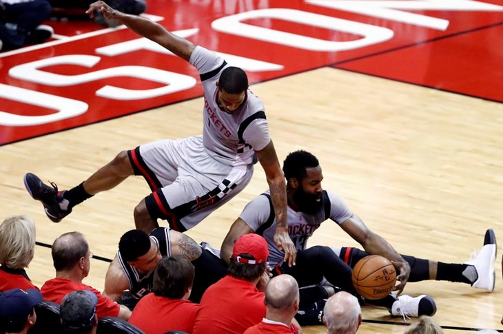 Warriorsi i Kingsi pogodili rekordan broj trica, Rocketsi poraženi, stao je Hardenov niz