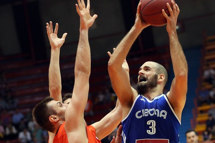 Odlična utakmica u Domu sportova otišla na stranu Cibone