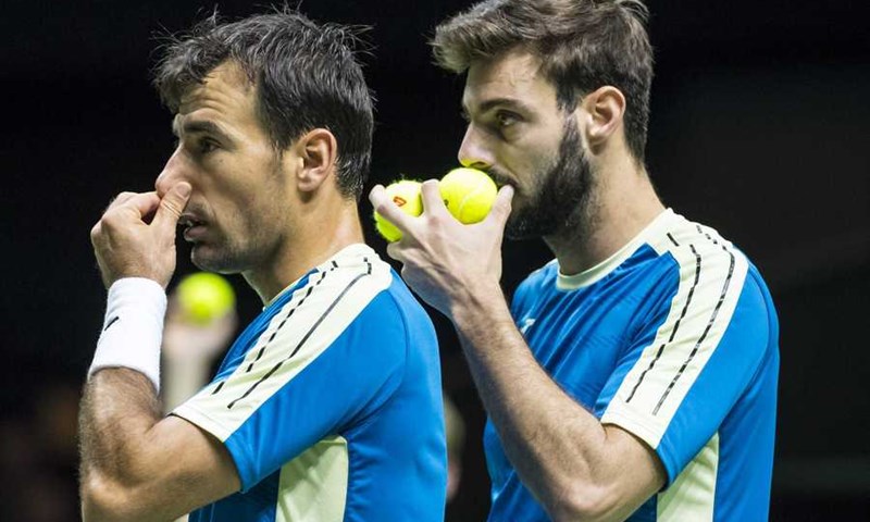 Ivan Dodig i Antonio Šančić bez izgubljenog seta do osmine finala parova