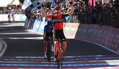 Prva pobjeda Van Garderena, Dumoulin zadržao prednost