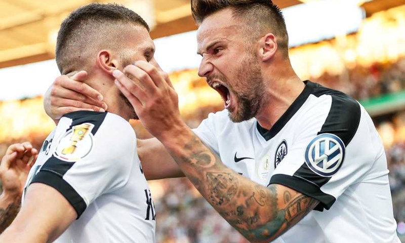 VIDEO: Pogodak Ante Rebića u pobjedi Eintrachta, rekorder Kagawa lijepim golom donio pobjedu Borussiji D.