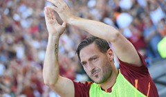 VIDEO: Perotti golom u 90. minuti odveo Romu u skupinu Lige prvaka na oproštaju Francesca Tottija