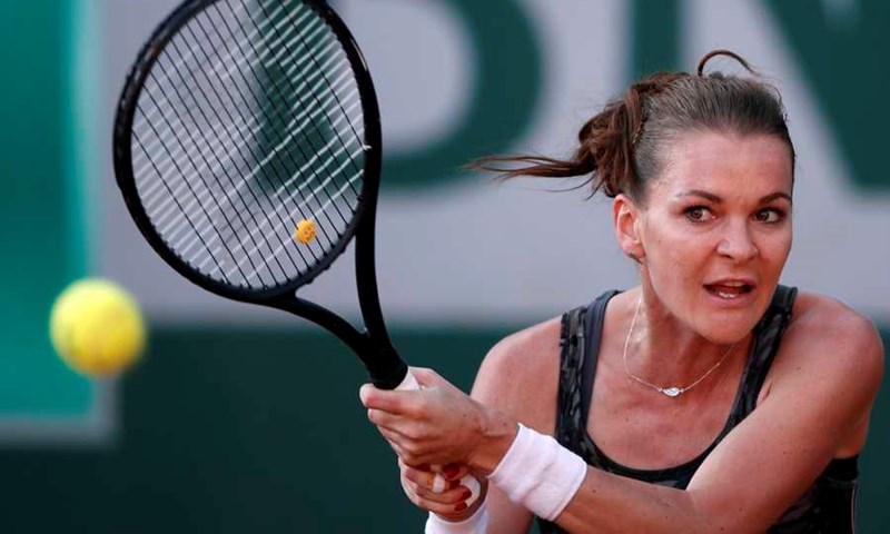 Šok za Kontu, Halep, Svitolina i Radwanska lagano u drugo kolo