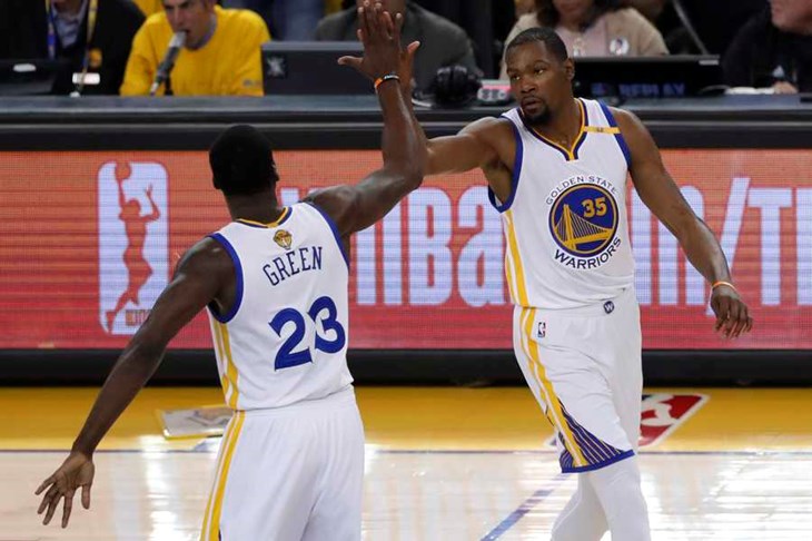 VIDEO: Prve pobjede za Bendera i Šarića, Warriorsi pregazili u gostima Maverickse