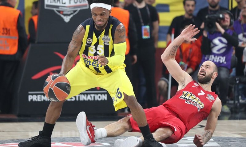 Fenerbahče u završnici slomio otpor Bešiktaša i poveo u finalu