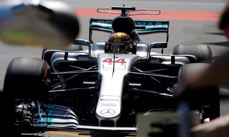 Lewis Hamilton 66. put na pole positionu, ostavio iza sebe i velikog Ayrtona Sennu