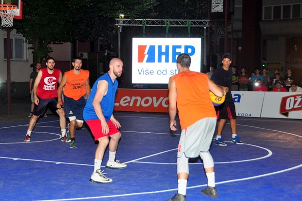 U Belišću odigran zanimljiv "3na3" košarkaški turnir u svim kategorijama