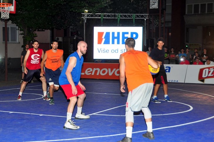 U Belišću odigran zanimljiv "3na3" košarkaški turnir u svim kategorijama