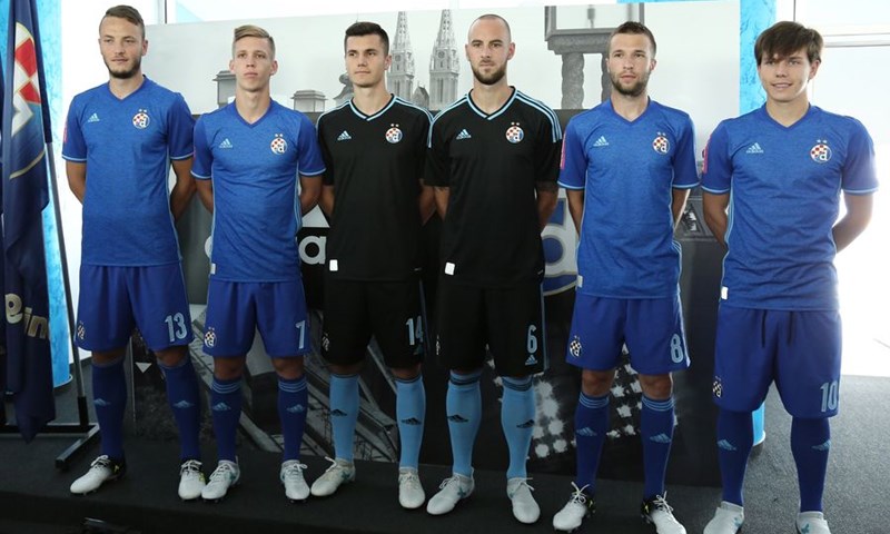Dinamo ipak doveo Malijca, Doumbia potpisao dvogodišnji ugovor na dan kad su predstavljeni novi dresovi