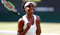 Venus Williams nastavlja pohod na šesti Wimbledon, u dva seta bolja od Johanne Konte