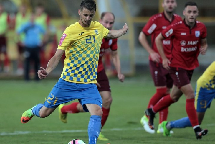 Jakov Puljić predstavljen kao novo ime u riječkom dresu, Gavranović sve bliže Dinamu