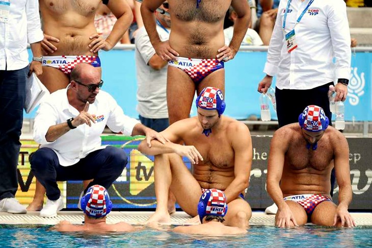 Hrvatska vaterpolska reprezentacija putuje na Europsko prvenstvo u Barcelonu