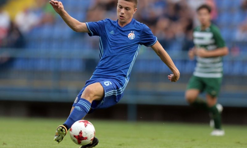 Dinamo najuvjerljiviji na startu Ramljakovog memorijala, Rijeka remizirala s Eintrachtom