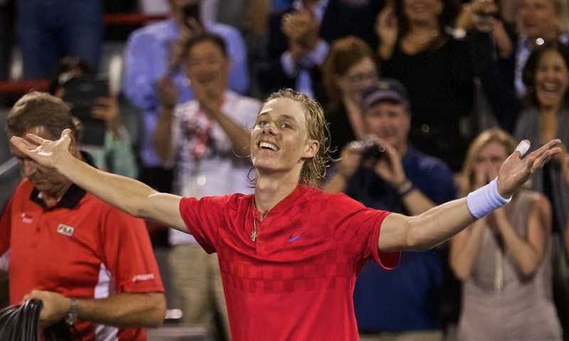 Šapovalov nastavio rušiti veterane, Federer traži finale protiv Haasea