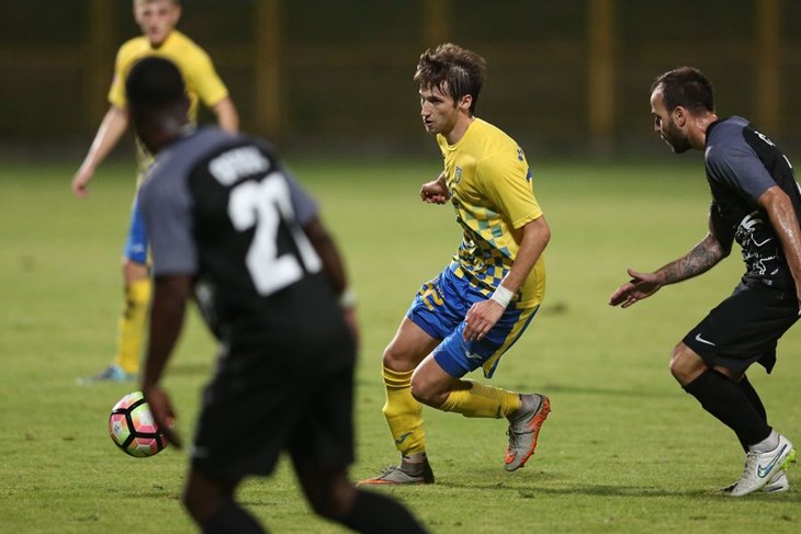 Šest golova Zaprešićana, Zagreb zabio za prolaz u 93. minuti, prvoligaši bez krivog koraka