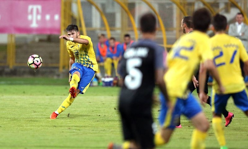 VIDEO: Istrani bijesni na Pejina, Inter dvama golovima u zadnjim minutama do pobjede u Puli