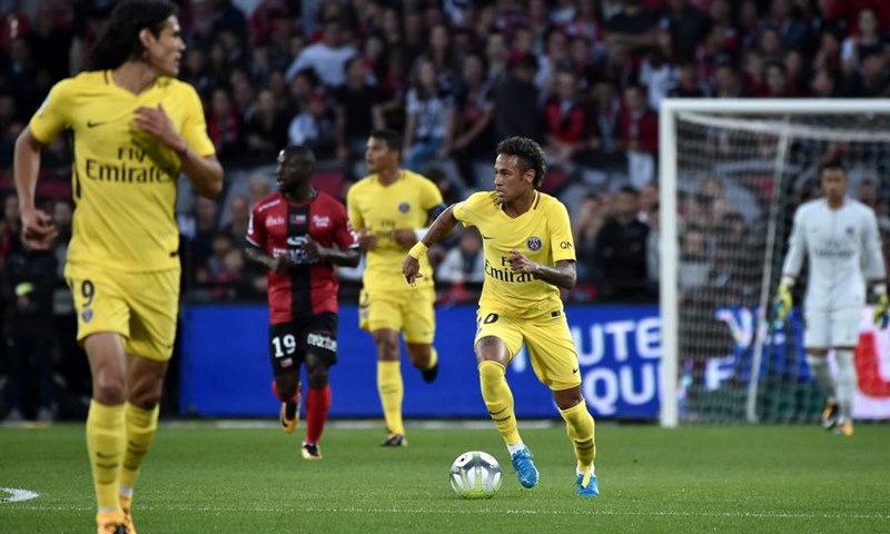 VIDEO: Neymar zabio i asistirao u debiju u dresu PSG-a, vrhunska glupost vratara Lillea