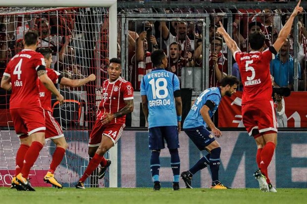 Bayern slavljem na gostovanju kod HSV-a iskoristio kiks Borussije
