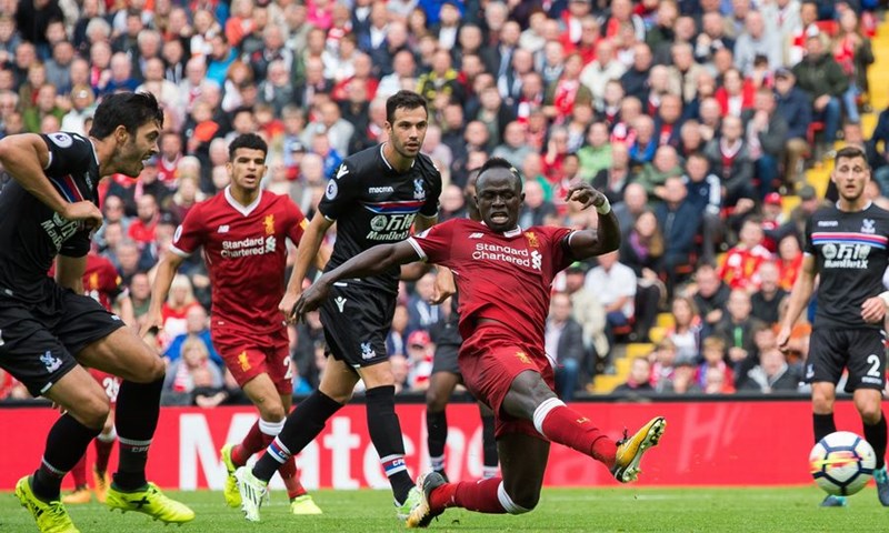 VIDEO: Sjajan pogodak Coutinha nije pomogao Liverpoolu, Redsi remizirali na St. James Parku