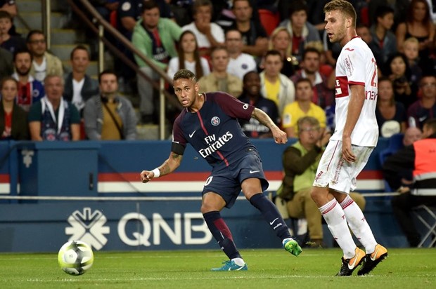 VIDEO: Neymar briljirao u visokoj pobjedi Parižana s igračem manje