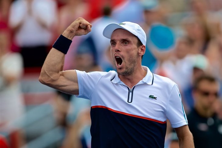 Bautista Agut bez izgubljenog seta do polufinala, Mektić i Pavić poraženi u parovima